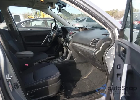 2016 Subaru Forester 2.5I Premium z USA, uszkodzony, nr VIN JF2SJADC3GH415441